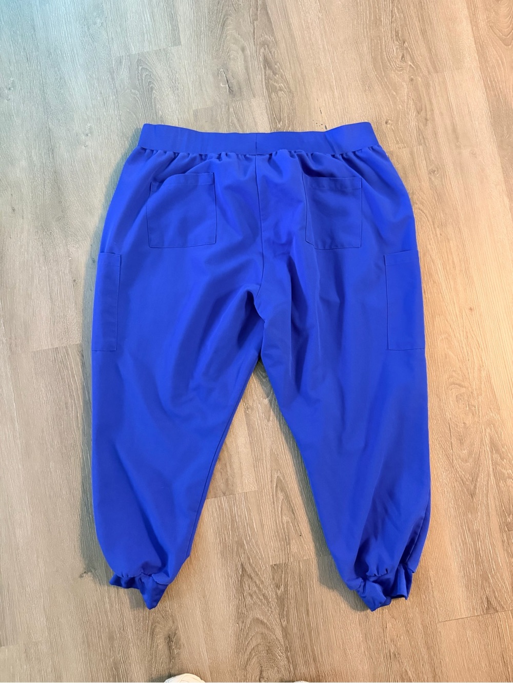 Spirit Royal Blue Women's Scrub Top & Jogger Pants Set - Picture 5 of 5